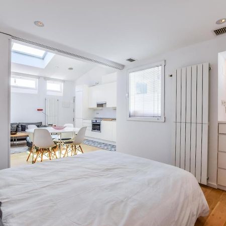 Apartamento De Diseno De Lujo En Lavapies Alquiler Temporal Madrid Esterno foto