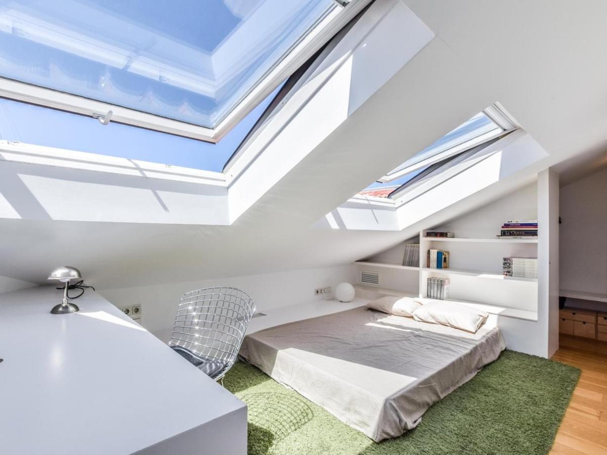Apartamento De Diseno De Lujo En Lavapies Alquiler Temporal Madrid Esterno foto