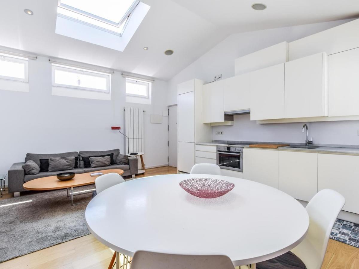 Apartamento De Diseno De Lujo En Lavapies Alquiler Temporal Madrid Esterno foto