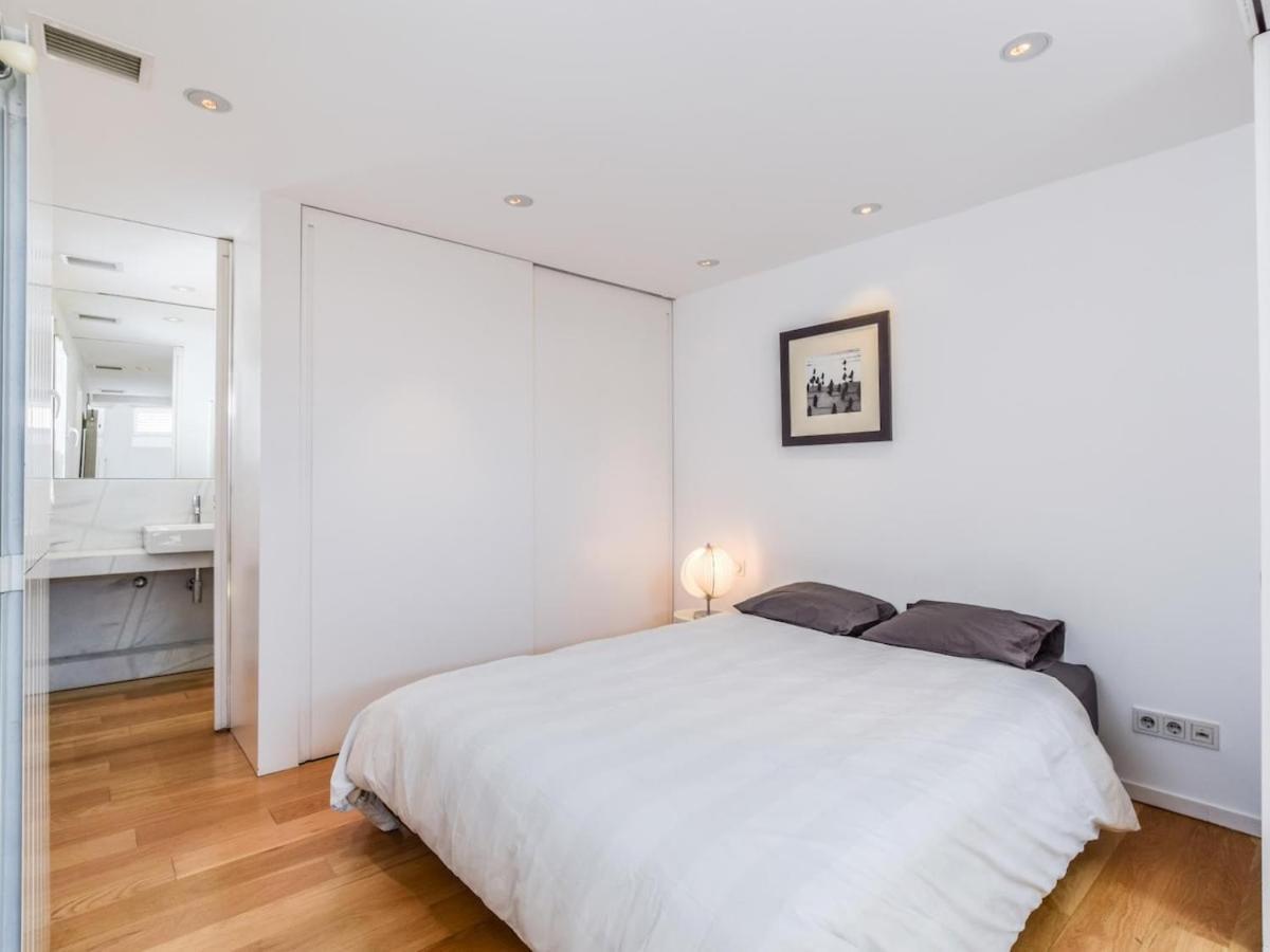 Apartamento De Diseno De Lujo En Lavapies Alquiler Temporal Madrid Esterno foto